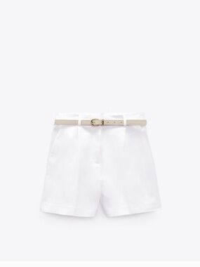 NWT. Zara White Mid-Rise Shorts with Front Pleats and Belt. Size S